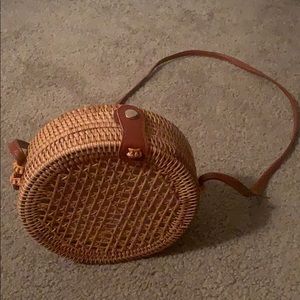 Round purse